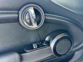 2017 MINI HARDTOP 2 DOOR HATCHBACK 3-CYL, TURBO, 1.5 LITER COOPER HATCHBACK 2D