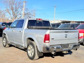 2017 RAM 1500 CREW CAB PICKUP V8, HEMI, 5.7 LITER LARAMIE PICKUP 4D 5 1/2 FT