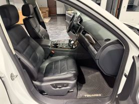 2013 VOLKSWAGEN TOUAREG SUV V6, TURBO DIESEL, 3.0 LITER TDI EXECUTIVE SPORT UTILITY 4D