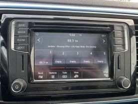 Used 2016 VOLKSWAGEN BEETLE HATCHBACK 4-CYL, TURBO, 1.8 LITER 1.8T SEL HATCHBACK 2D - LA Auto Star located in Virginia Beach, VA