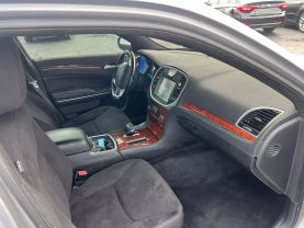 2013 CHRYSLER 300 SEDAN V6, 3.6 LITER 300 SEDAN 4D