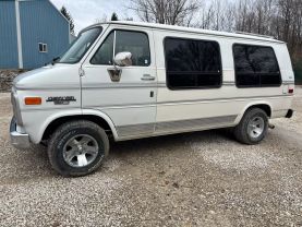 1989 CHEVROLET G20 VANS CARGO 5.7 WHEELCHAIR LIFT at T&T Repairables - used car dealership in Spencer, Indiana.