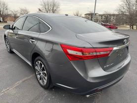 2018 Toyota Avalon - Image 4