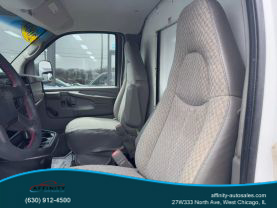 2004 CHEVROLET EXPRESS CUTAWAY CAB_CHASSIS V8, 6.0 LITER VAN CAB-CHASSIS 2D