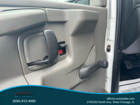 2004 CHEVROLET EXPRESS CUTAWAY CAB_CHASSIS V8, 6.0 LITER VAN CAB-CHASSIS 2D