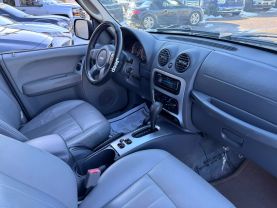 2005 JEEP LIBERTY