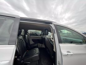 2020 CHRYSLER VOYAGER