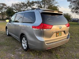 2011 TOYOTA SIENNA VAN V6, 3.5 LITER LE MINIVAN 4D