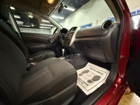 2017 NISSAN VERSA