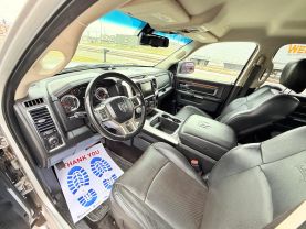 2017 RAM 1500 CREW CAB PICKUP V8, HEMI, 5.7 LITER LARAMIE PICKUP 4D 5 1/2 FT