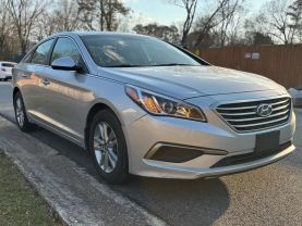 2016 Hyundai Sonata - Image 3