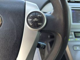 2015 TOYOTA PRIUS HATCHBACK 4-CYL, HYBRID, 1.8 LITER FOUR HATCHBACK 4D