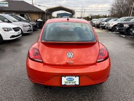 2017 VOLKSWAGEN BEETLE HATCHBACK 4-CYL, TURBO, 1.8 LITER 1.8T S HATCHBACK 2D