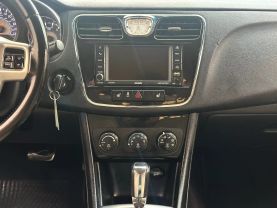 2012 CHRYSLER 200