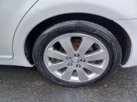 2005 TOYOTA AVALON SEDAN V6, 3.5 LITER XL SEDAN 4D