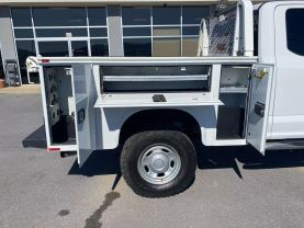 2017 FORD F250 SUPER DUTY SUPER CAB 6.5FT KNAPHEIDE SERVICE BED TRUCK SERVICE/UTILITY TRUCKS V8, 6.2 LITER XL PICKUP 4D - Eddies Auto Sales