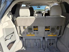 2011 TOYOTA SIENNA VAN V6, 3.5 LITER LE MINIVAN 4D
