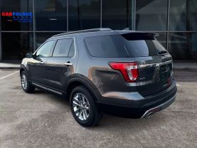 2017 Ford Explorer Xlt Sport Utility 4d - Image 3