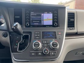 2018 TOYOTA SIENNA