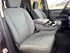 2016 RAM 1500 QUAD CAB PICKUP V8, HEMI, 5.7 LITER SLT PICKUP 4D 6 1/3 FT