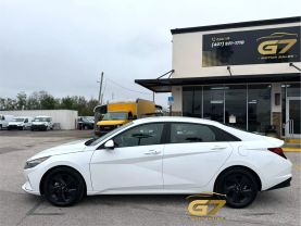 2023 Hyundai Elantra - Image 6