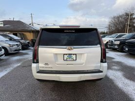 2019 CADILLAC ESCALADE SUV V8, 6.2 LITER LUXURY SPORT UTILITY 4D