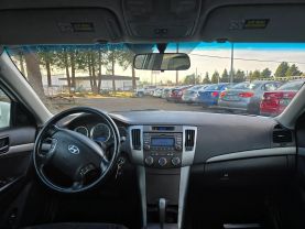 2009 Hyundai Sonata - Image 5