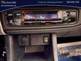 2017 TOYOTA COROLLA SEDAN 4-CYL, 1.8 LITER SE SEDAN 4D