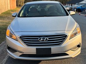 2016 Hyundai Sonata - Image 2