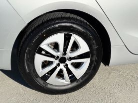 2016 TOYOTA PRIUS HATCHBACK 4-CYL, HYBRID, 1.8 LITER TWO HATCHBACK 4D