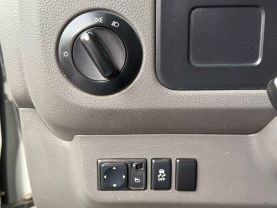 2013 NISSAN NV2500 HD CARGO CARGO V6, 4.0 LITER S VAN 3D