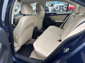 Used 2012 VOLKSWAGEN JETTA SEDAN 5-CYL, 2.5 LITER 2.5L SE SEDAN 4D - LA Auto Star located in Virginia Beach, VA