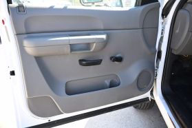 2009 CHEVROLET SILVERADO 3500 HD REGULAR CAB & CHASSIS CAB CHASSIS V8, 6.0 LITER 137" W.B. 2D