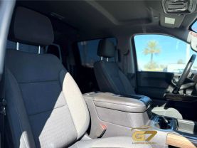 2019 Chevrolet Silverado 1500 Crew Cab - Image 11