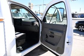 2009 CHEVROLET SILVERADO 3500 HD REGULAR CAB & CHASSIS CAB CHASSIS V8, 6.0 LITER 137" W.B. 2D