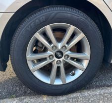 2016 Hyundai Sonata - Image 17