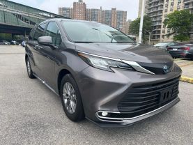 2022 TOYOTA SIENNA