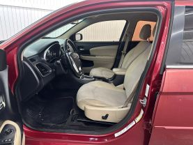 2012 CHRYSLER 200