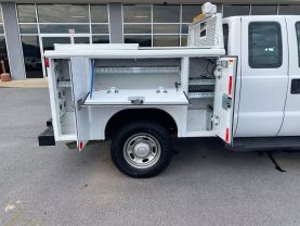 2012 FORD F250 SUPER DUTY SUPER CAB 6.5FT READING SERVICE BED TRUCK SERVICE/UTILITY TRUCKS V8, 6.2 LITER XL PICKUP 4D - Eddies Auto Sales
