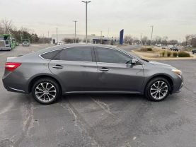 2018 Toyota Avalon - Image 7