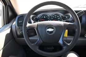 2009 CHEVROLET SILVERADO 3500 HD REGULAR CAB & CHASSIS CAB CHASSIS V8, 6.0 LITER 137" W.B. 2D