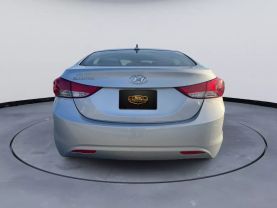 2013 HYUNDAI ELANTRA SEDAN 4-CYL, PZEV, 1.8 LITER LIMITED SEDAN 4D