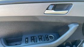 2018 Hyundai Sonata - Image 12