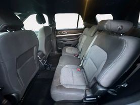 2017 Ford Explorer Xlt Sport Utility 4d - Image 12