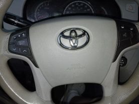 2012 TOYOTA SIENNA