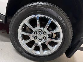 2017 GMC YUKON SUV V8, ECOTEC3, 6.2 LITER DENALI SPORT UTILITY 4D