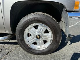 2013 CHEVROLET SILVERADO 1500 CREW CAB PICKUP V8, FLEX FUEL, 5.3 LITER LT PICKUP 4D 5 3/4 FT