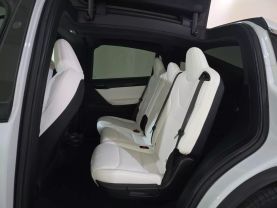 -2020 Tesla Model X - Image 8