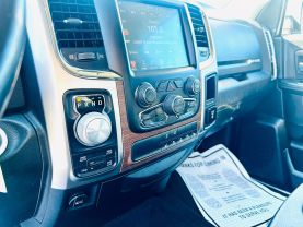 2017 RAM 1500 CREW CAB PICKUP V8, HEMI, 5.7 LITER LARAMIE PICKUP 4D 6 1/3 FT