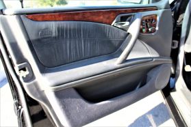 2001 MERCEDES-BENZ E-CLASS SEDAN V6, 3.2 LITER E 320 AWD SEDAN 4D